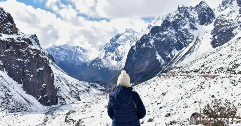 Yumthang Valley in Winter vs Summer