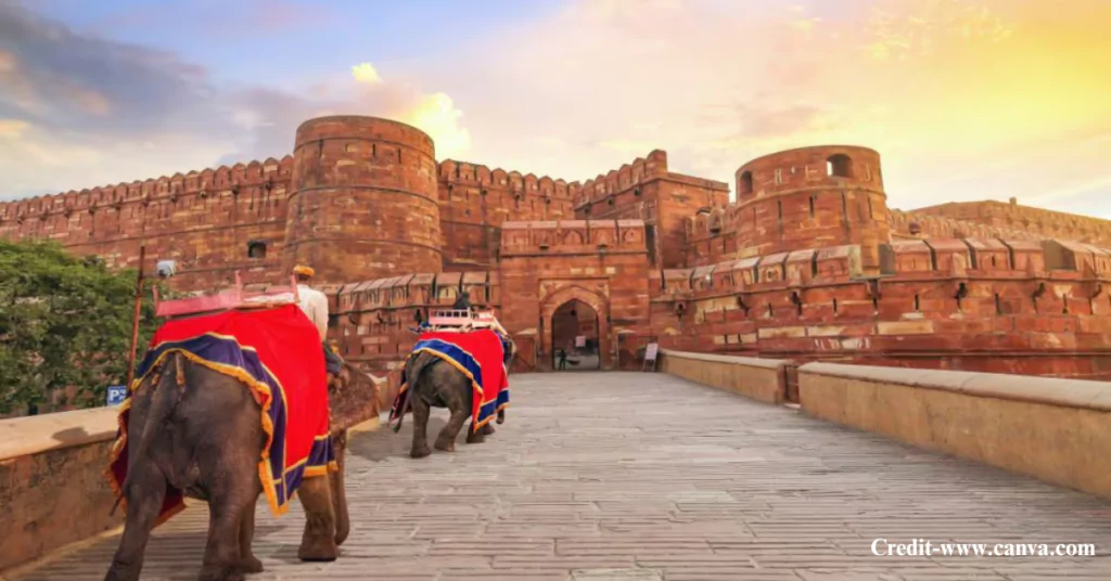 Mid-Morning: Look at Agra Fort (9:30 AM - 11:00 AM)